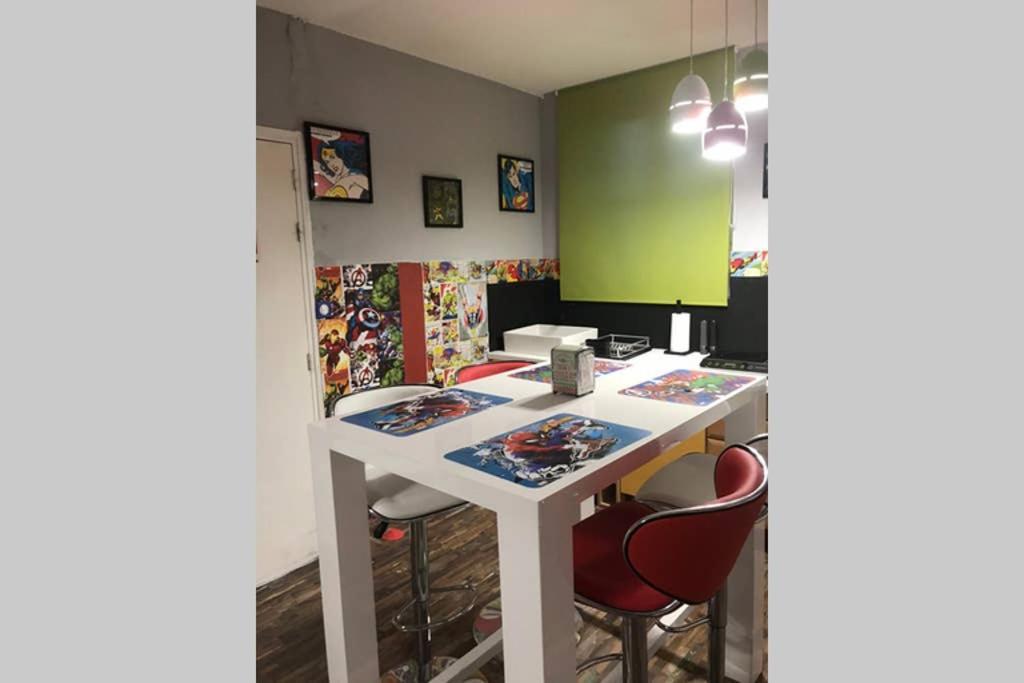Appartement Style Pop Art Avec Garage Centre Historique Béziers Eksteriør bilde