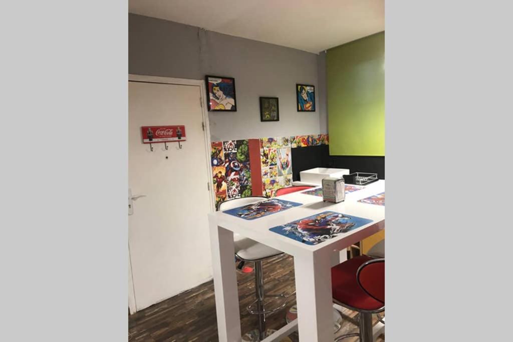 Appartement Style Pop Art Avec Garage Centre Historique Béziers Eksteriør bilde