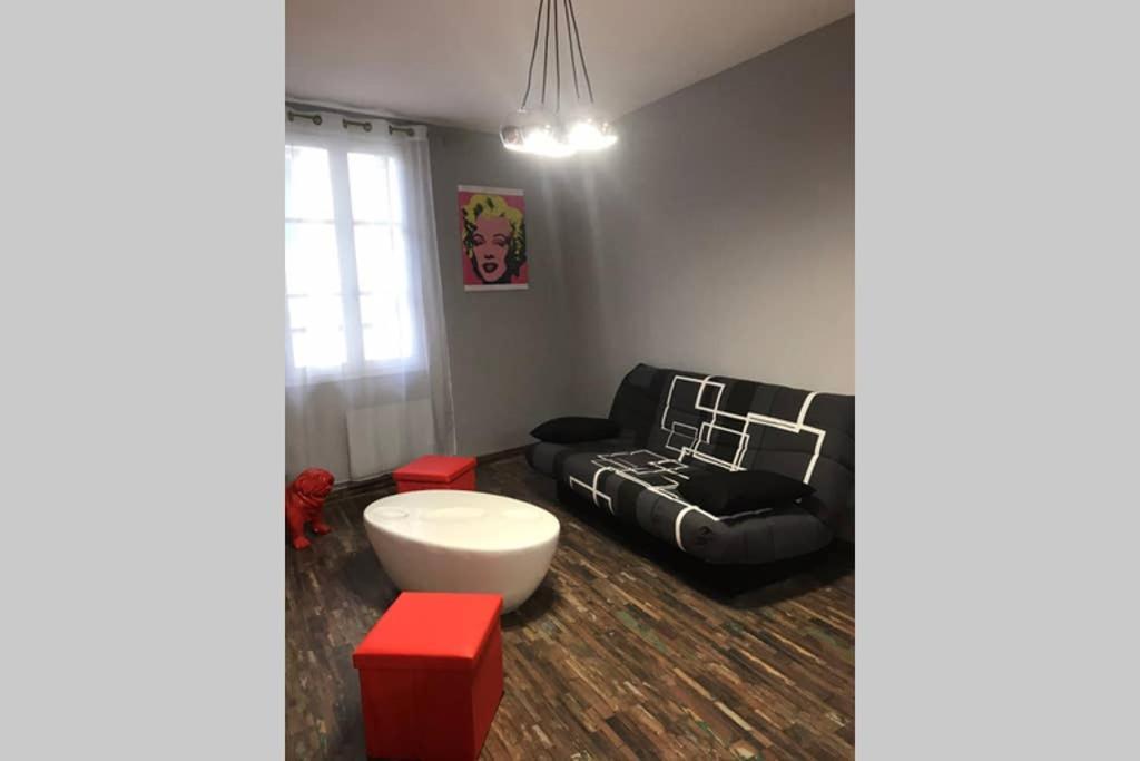 Appartement Style Pop Art Avec Garage Centre Historique Béziers Eksteriør bilde