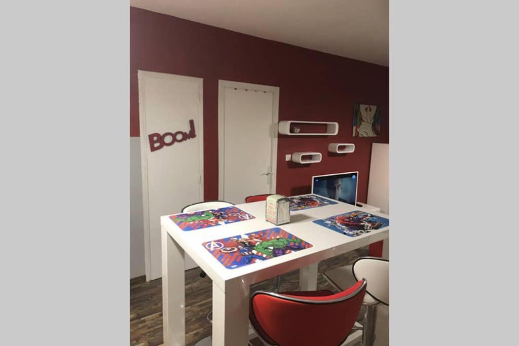 Appartement Style Pop Art Avec Garage Centre Historique Béziers Eksteriør bilde